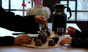 拔牙后喝茶，选对茶饮助康复